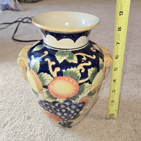 Vtg Hand Painted Deruta Italian Porcelain Vase - Grapes Lemons - Picture 7 of 8